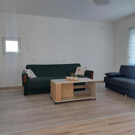 Agape Ferienhaus Mionica